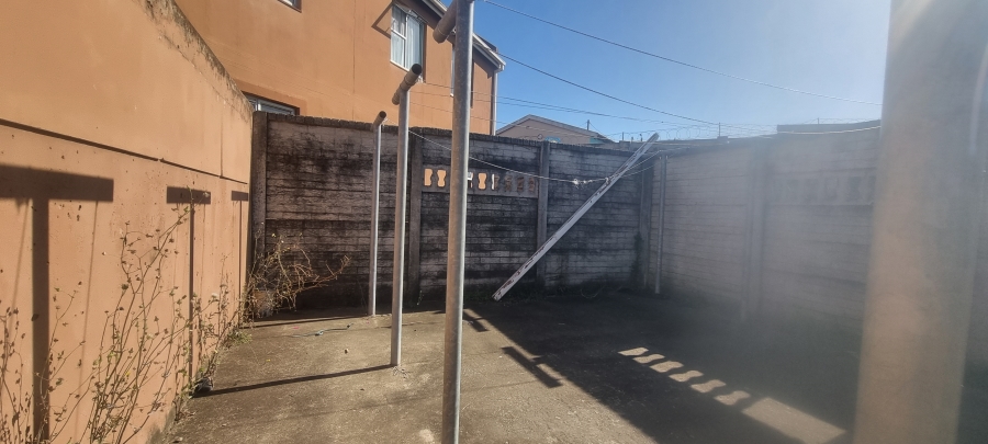 2 Bedroom Property for Sale in Scenery Park Eastern Cape